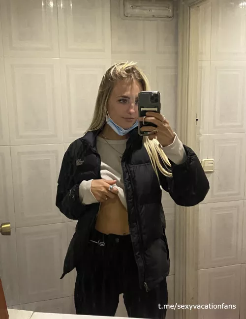 Hit that arrow up to see my tiny naked body and tiny tits👅 by prettyblossoms