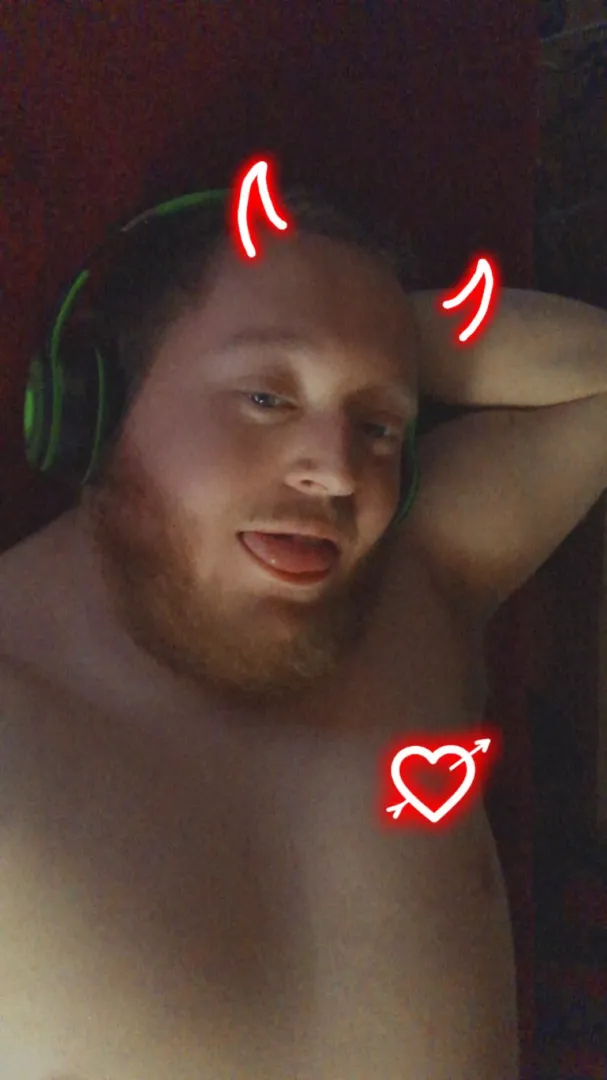 Hiya again, don’t mind me 26yr old posted by Pervyguythatloves