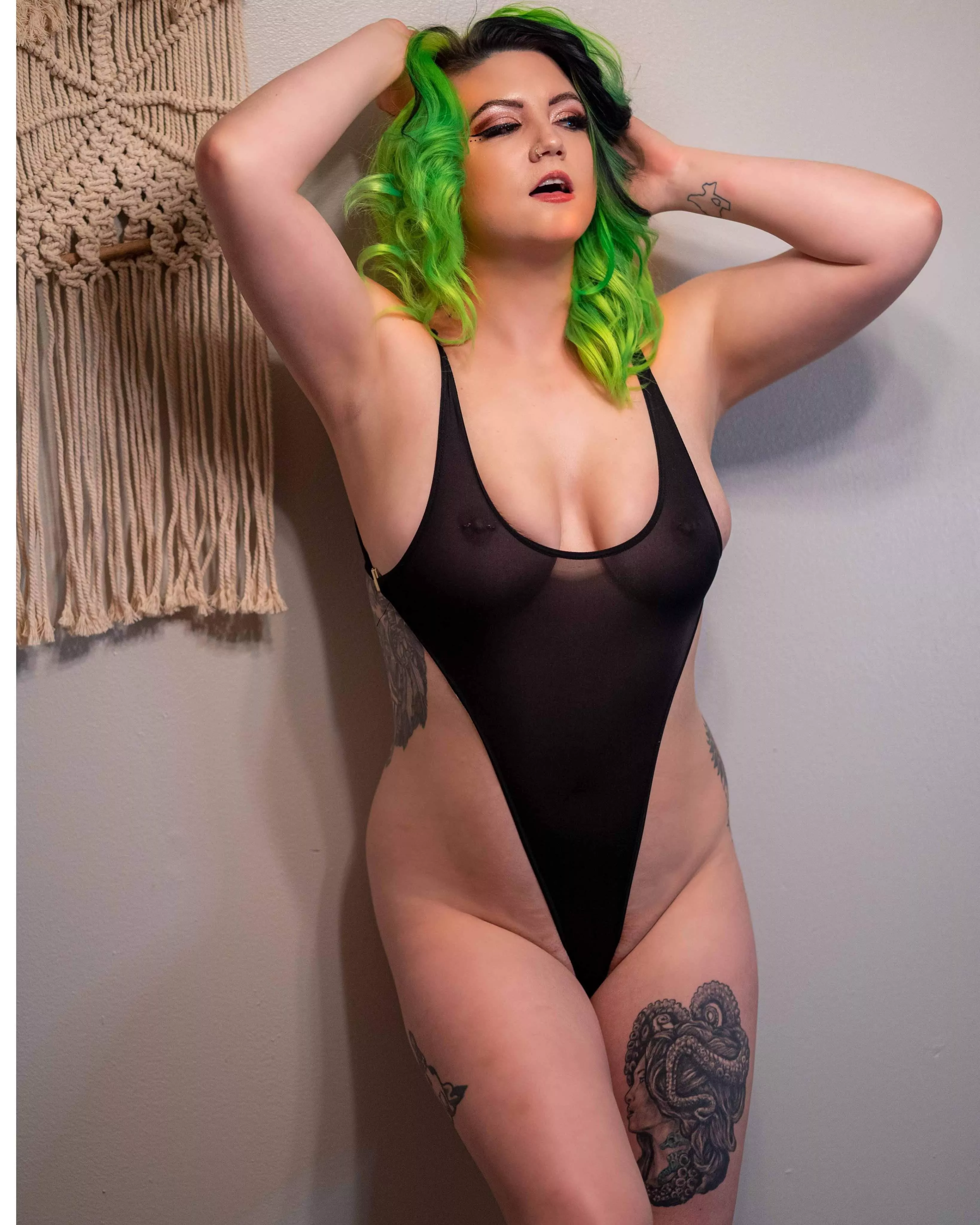 Hiya brand new to this whole Reddit game 💚💚💚 posted by Celeste_boom