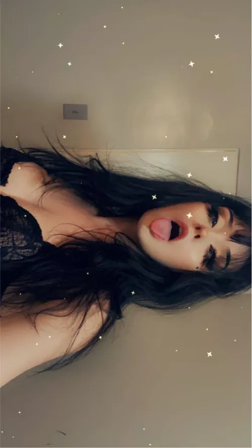 Hiya☺️❤️💫 by Lefaefelix