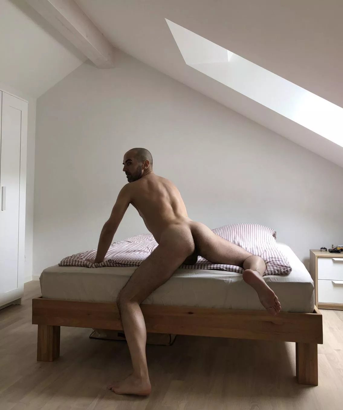 hmm… ideas? ..comments..? (Feel free..😈🔥) posted by L_ars_x