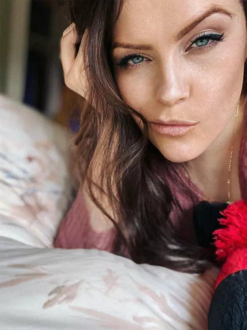 Hmm, the cuddle bug isn’t really doing it for me rn… by speaking_moistly