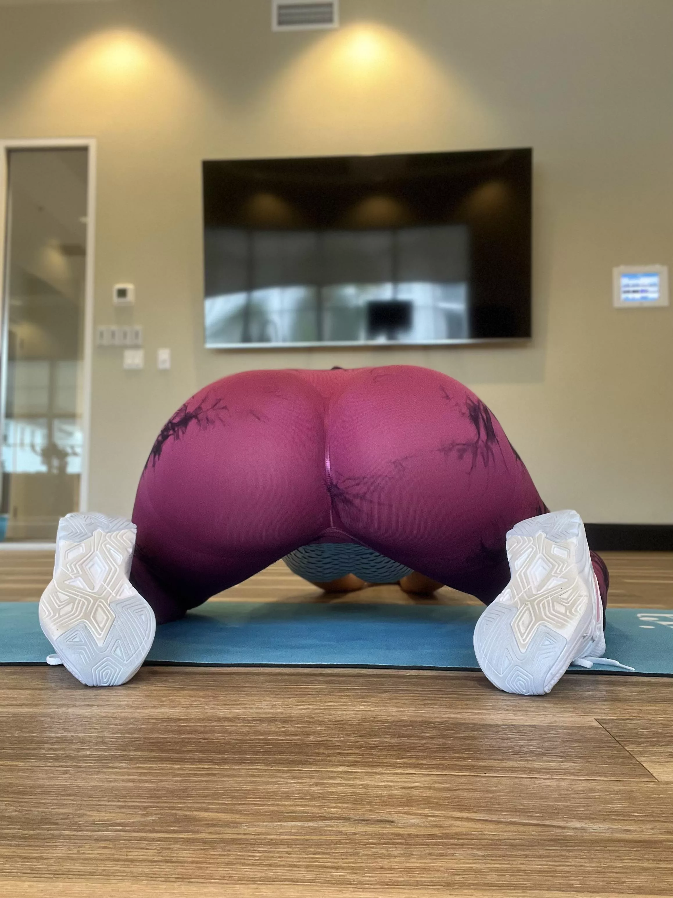 Hmmm can someone help me stretch?? posted by napolita50