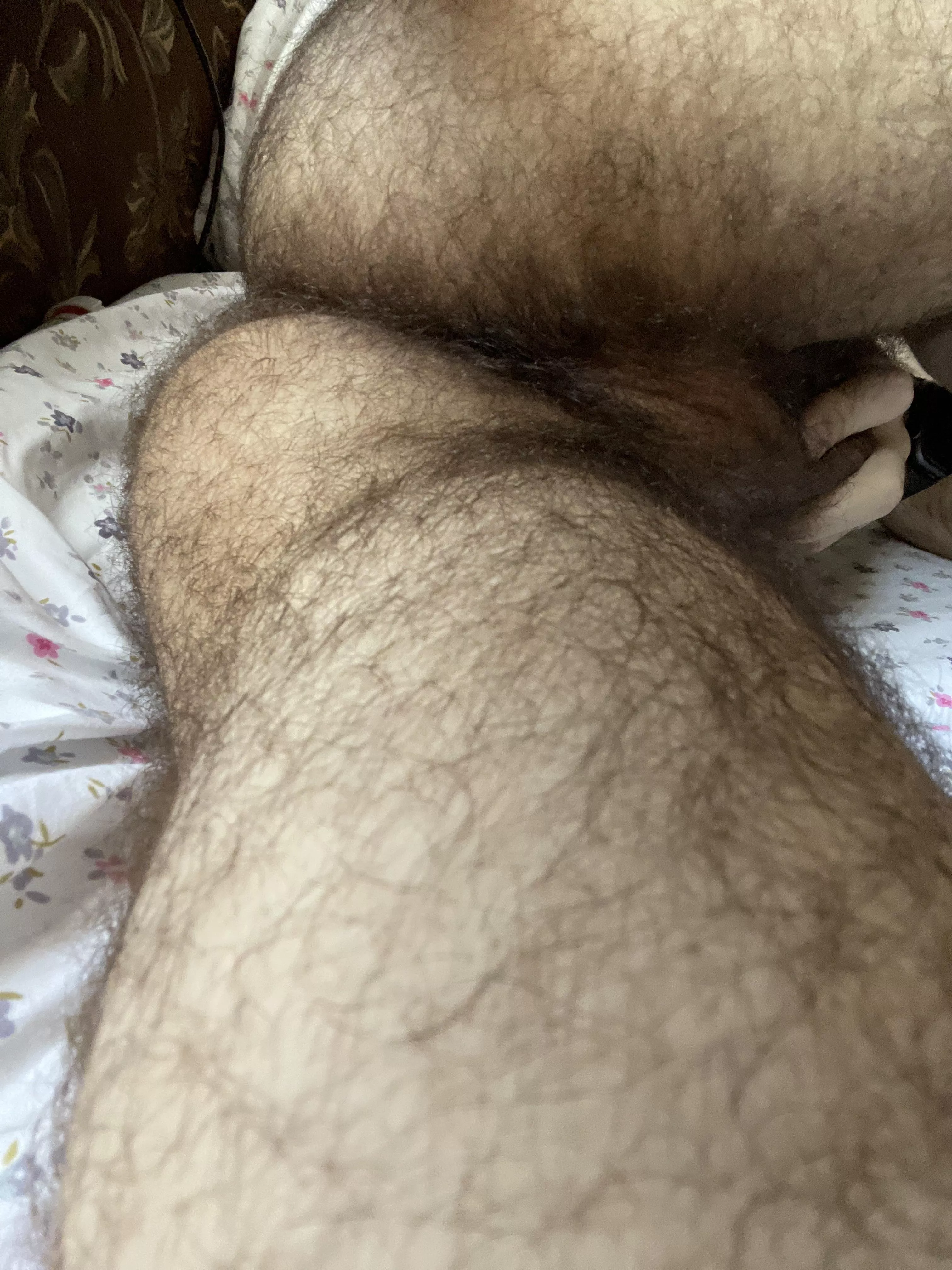 Hmmm who here enjoys hairy straight dudes who like showcasing and whoring themselves to anyone willing? posted by Hairymilkedman69