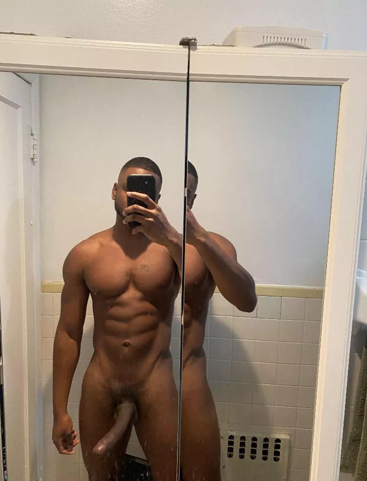 HMU if u like what u see🙈🤪 posted by kik_liamirwin550