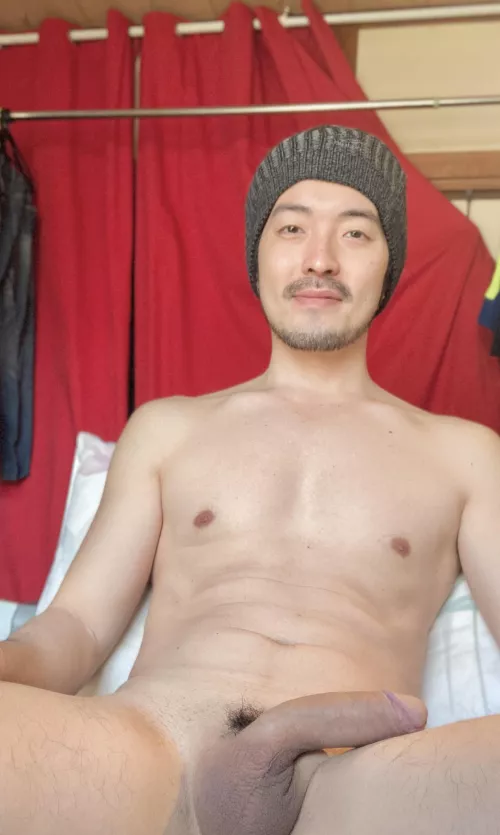 Hmu if you know who I am. Might delete this later. Ner-vous! by Preference-Reddit