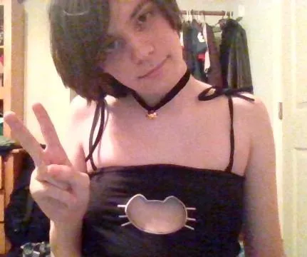 hoi :3 posted by femboyjess