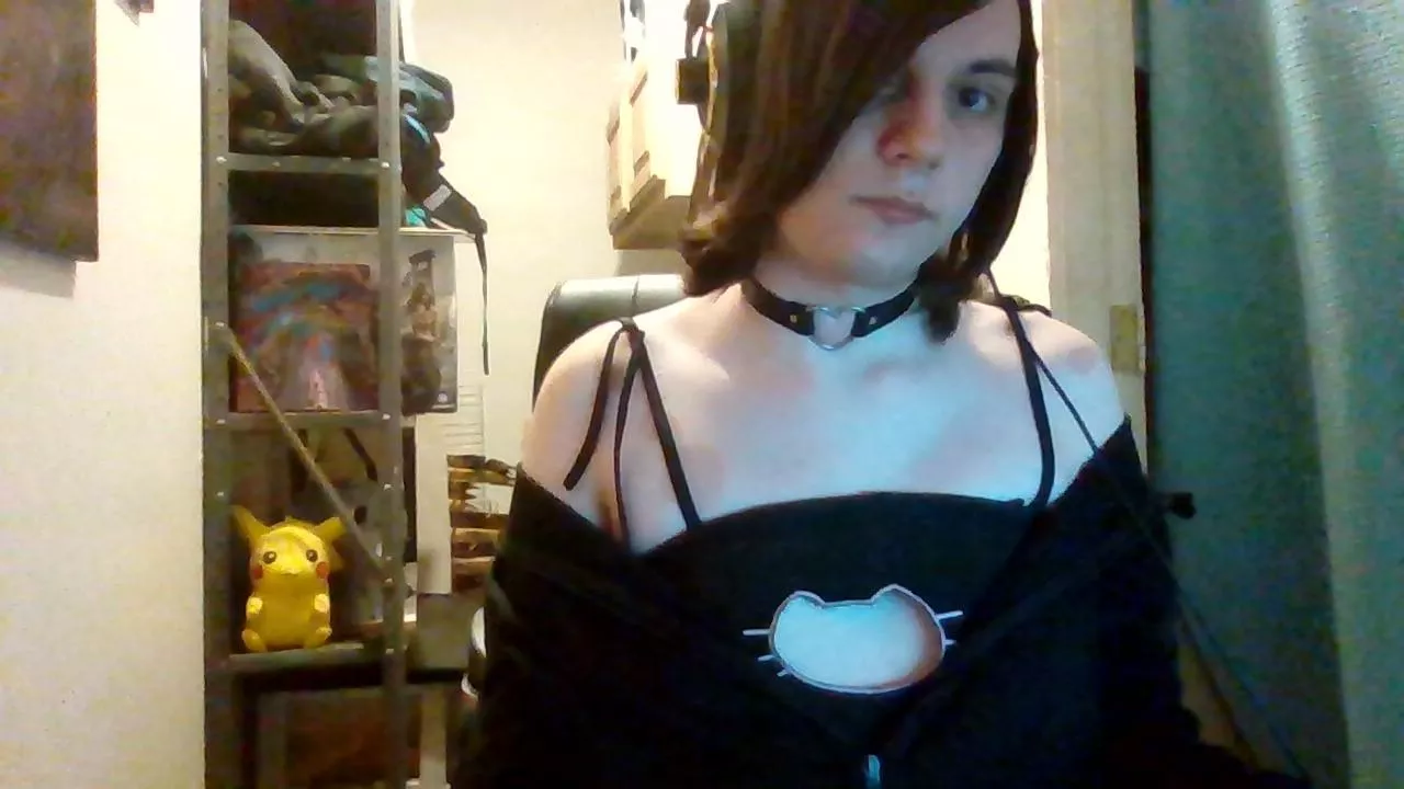 hoi :3 posted by femboyjess