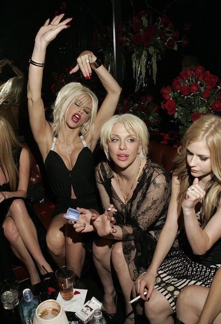 Hollywood barflies posted by wrongway_feldman