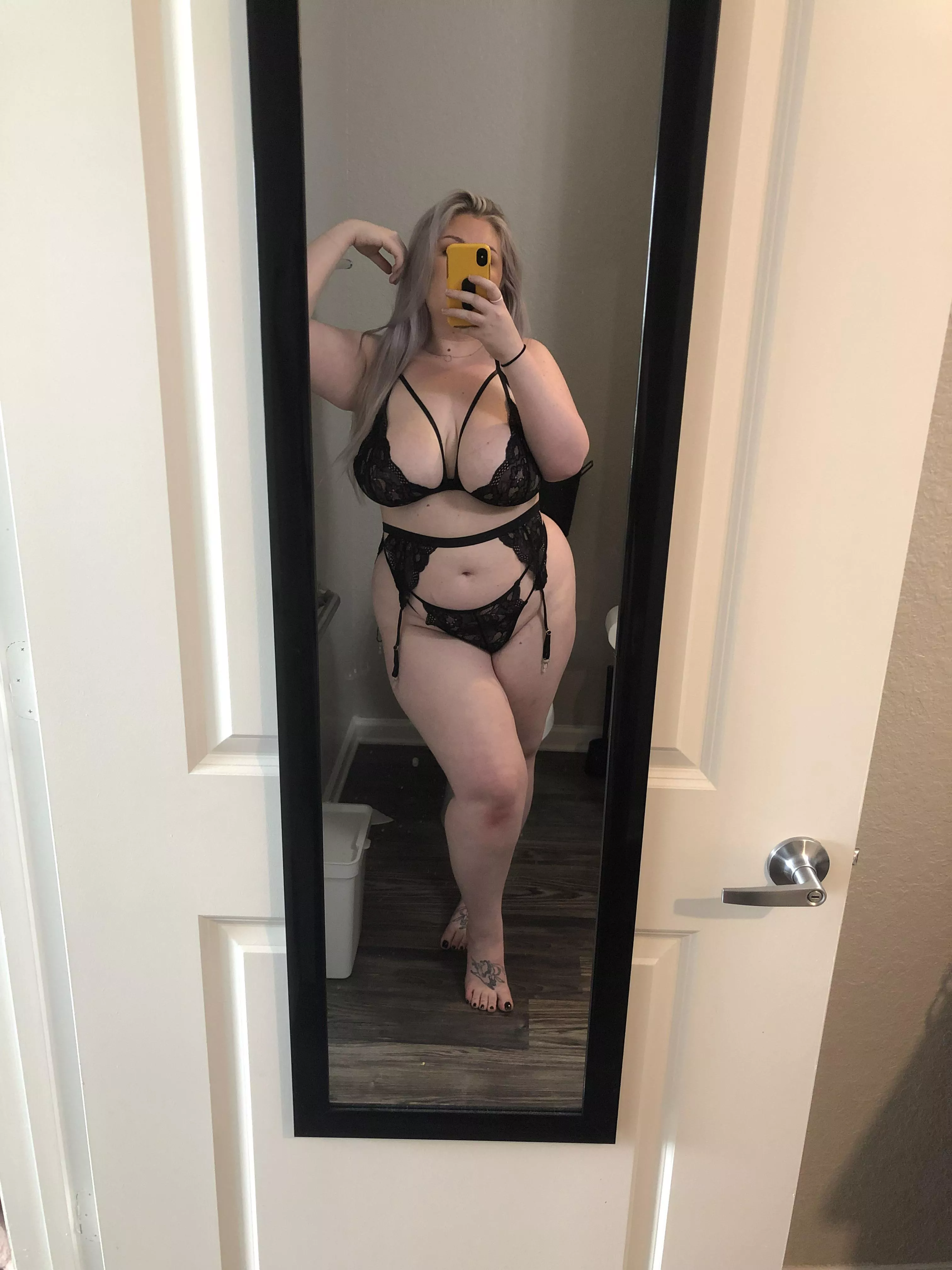 Honestly, smash or pass? posted by pinkghouls