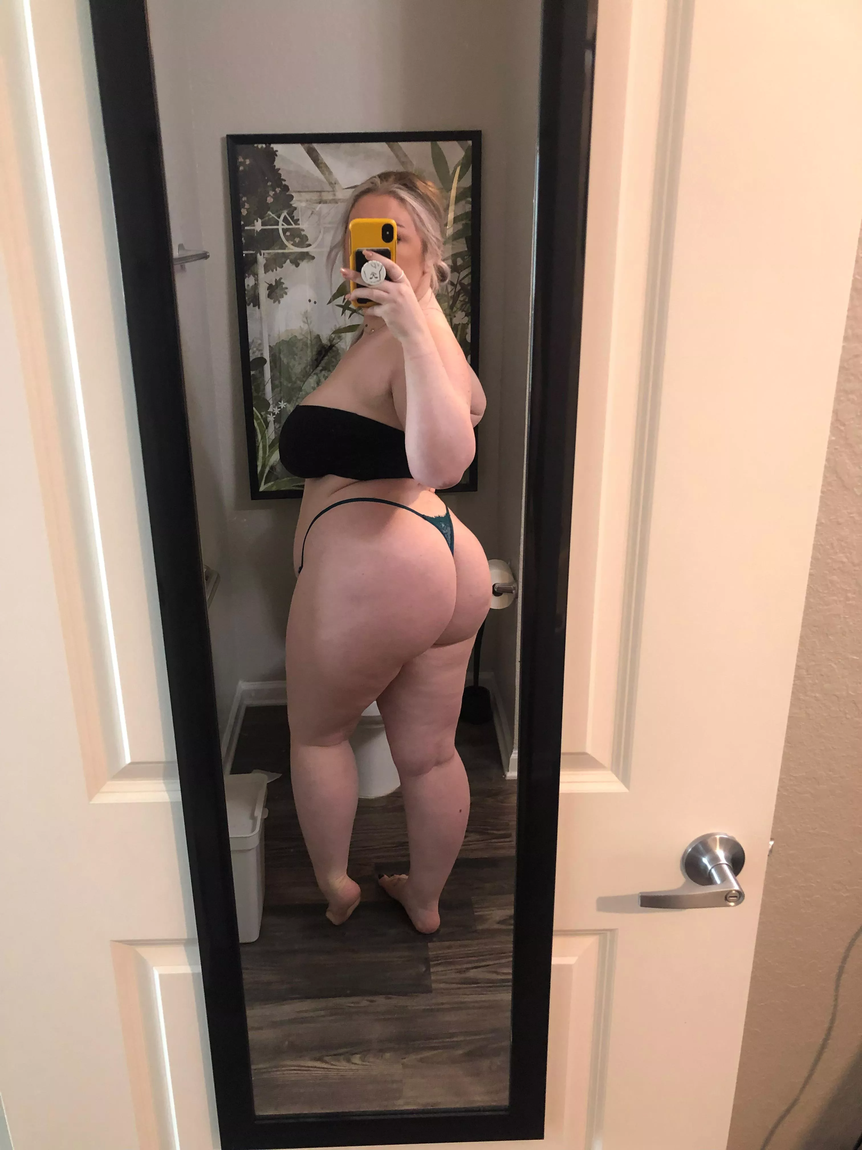 Honestly, smash or pass? posted by pinkghouls