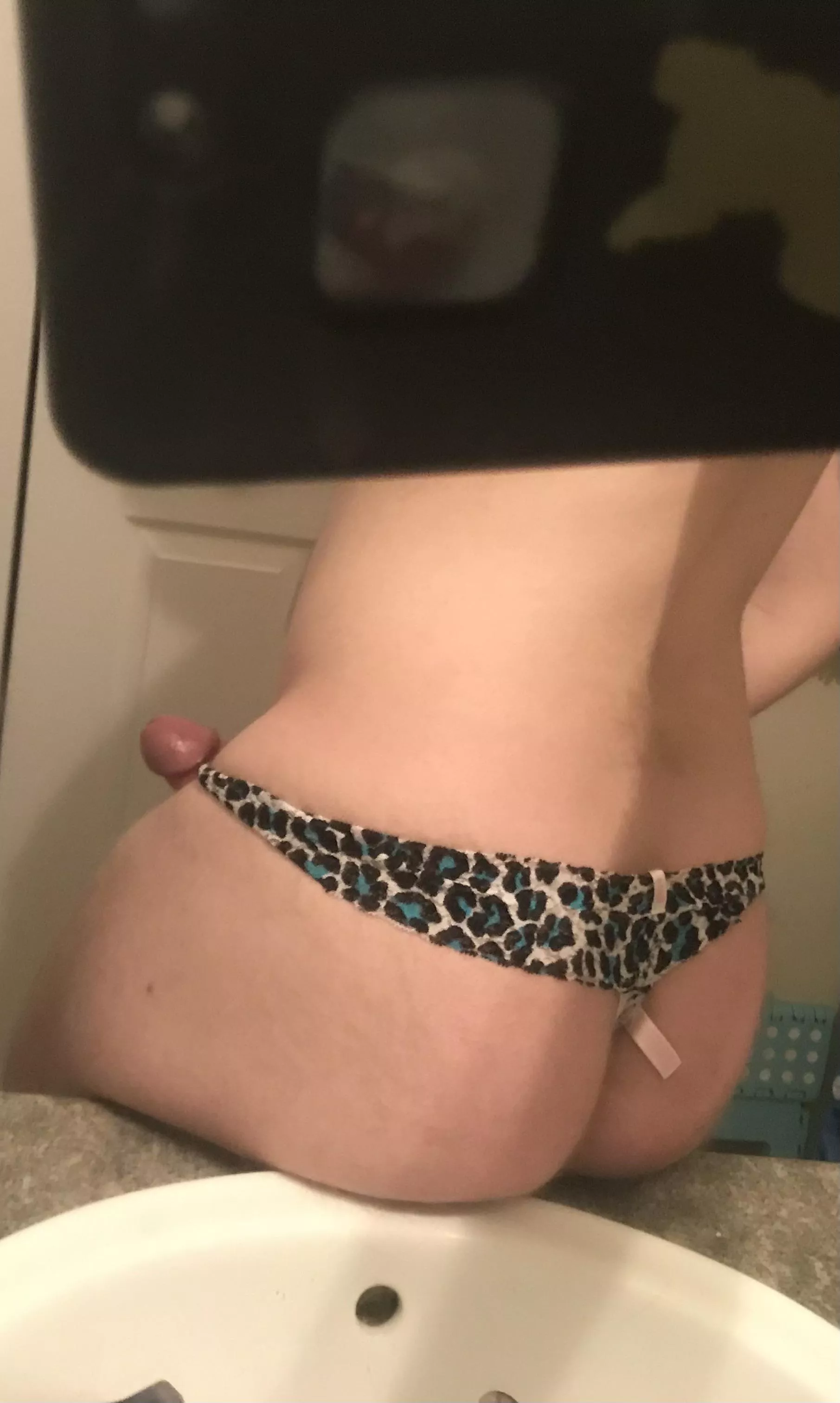 Honestly what would you rate my ass posted by Sissygirlvikki