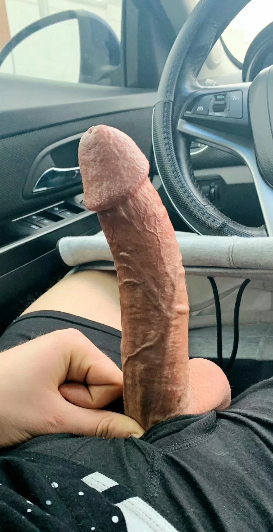 honk if you're horny posted by ThirdLegSyndrome