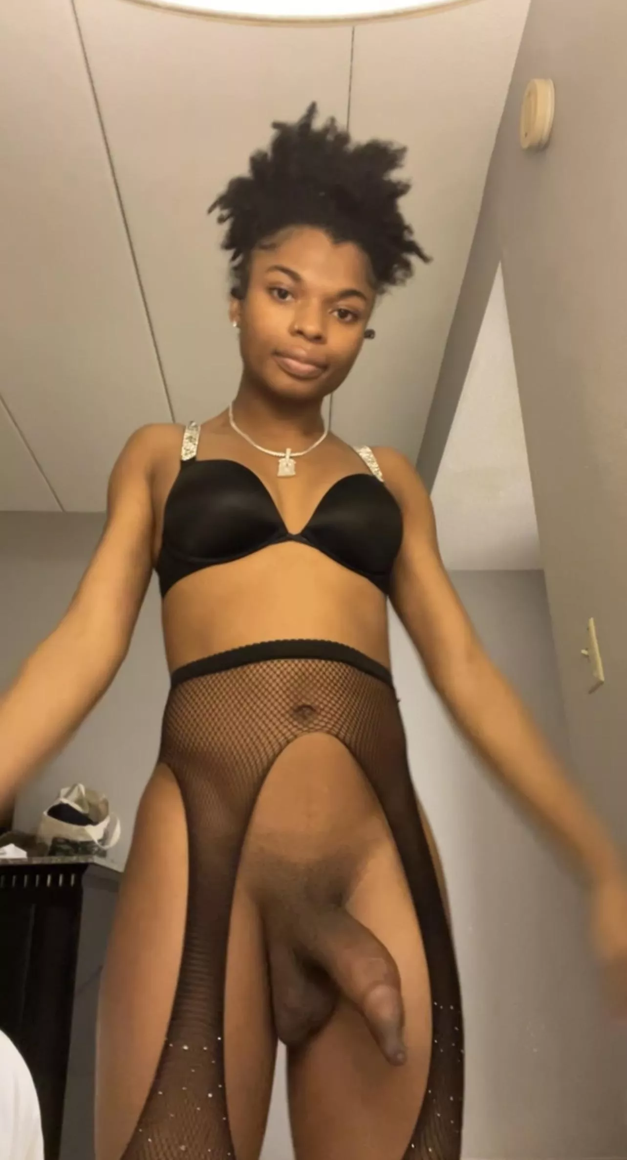 Hood Nixxas give the best 🧠 🤤🤤🤤 posted by tslikaa