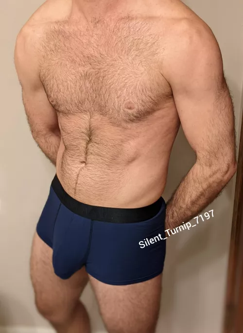 Hope all you bulge lovers are having a great weekend! by Silent_Turnip_7197