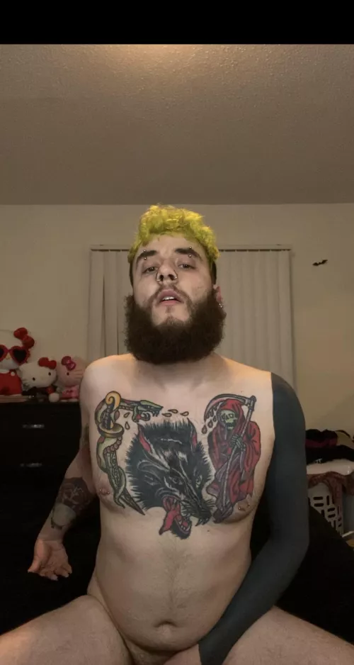 Hope everyone is having a good evening 😈 by jr_r1993