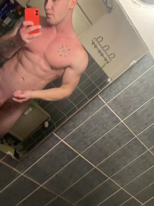 Hope everyone’s having a good weekend [M]24 by Samsung128952