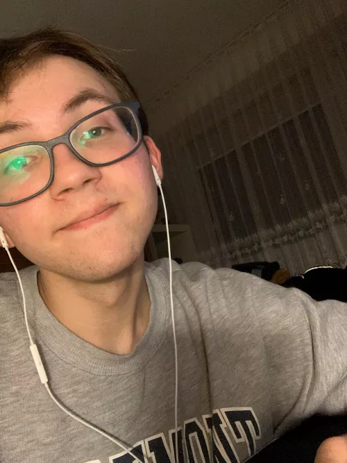 Hope everyone’s having a great day! by Lennixx123