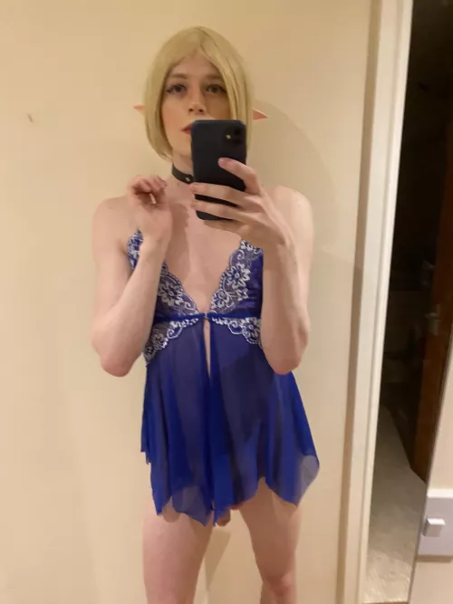 Hope my flatmates don’t wake up and see me posing in the mirror 😳🥵 by BillyfemCD