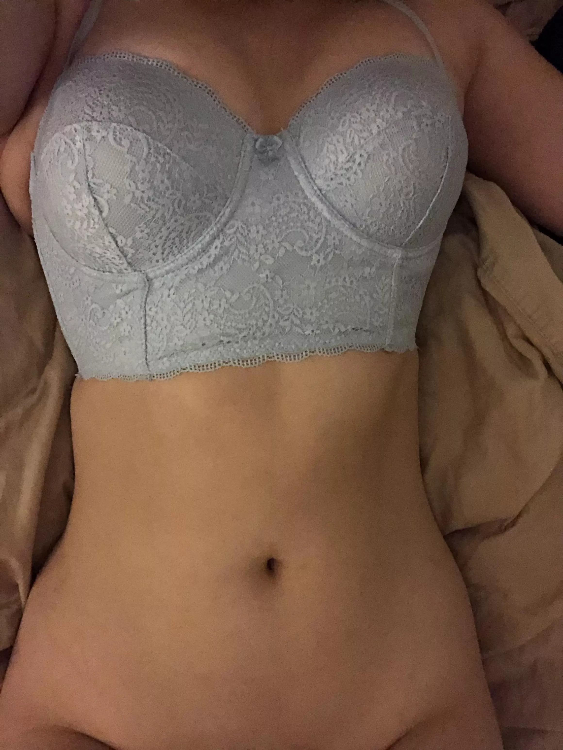 Hope my tummy is considered sexy 😋😋 posted by LaceyJohn03