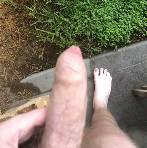 Hope no one sees me out here 🥶 by i_i-I_i-i_i-