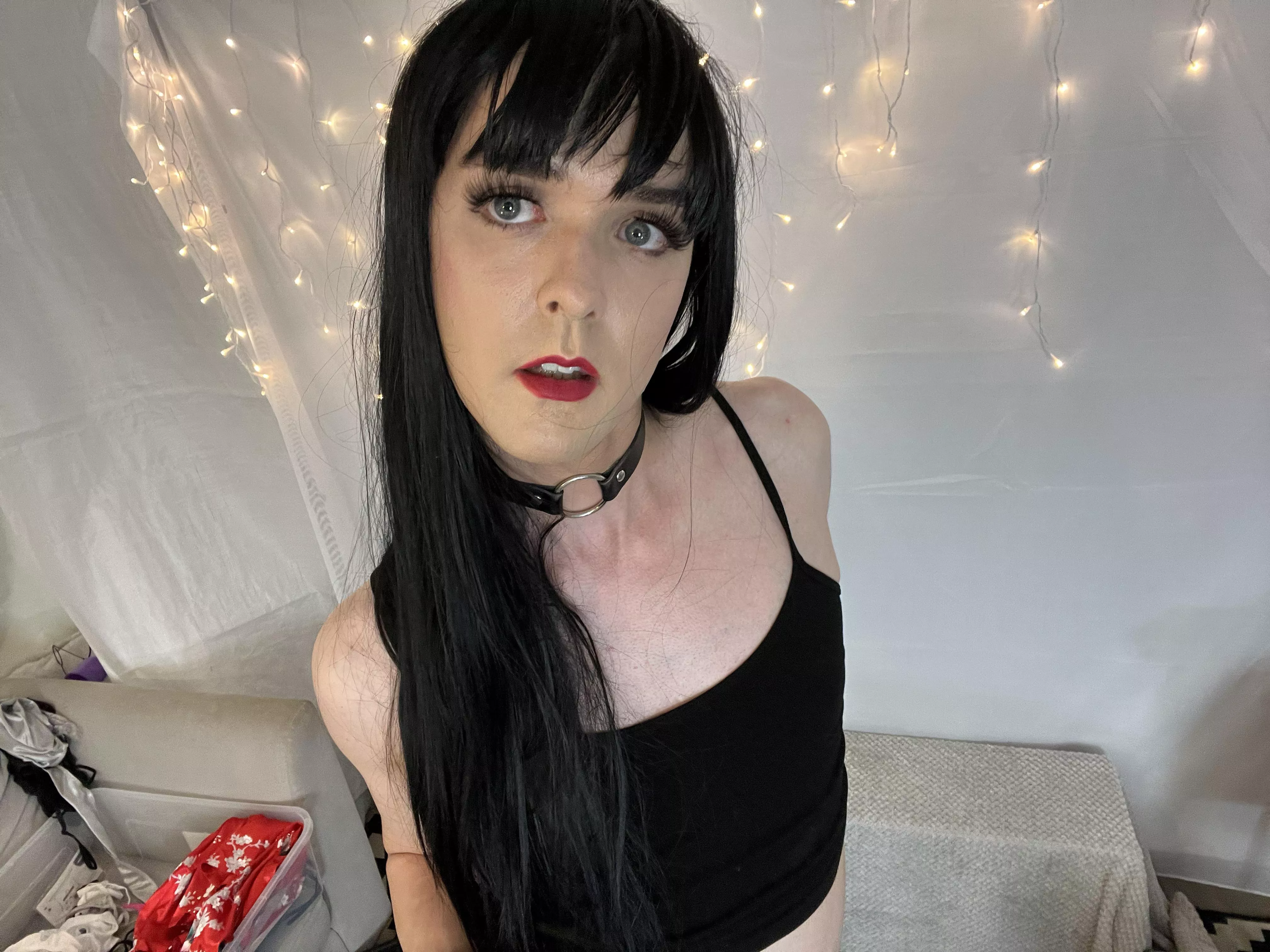 Hope that everyone is having a great weekend posted by SissyElisexxx