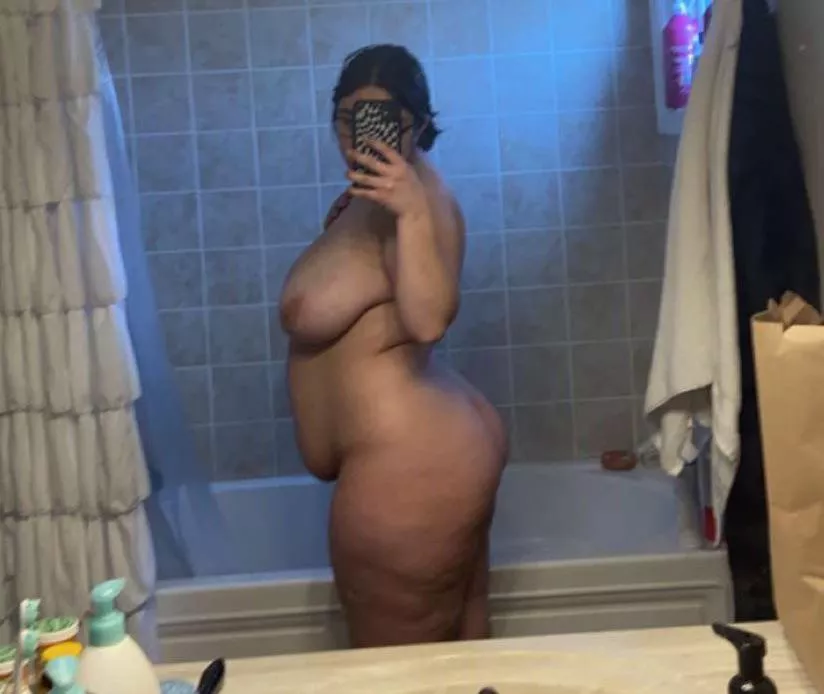 hope u guys enjoy my first post 😊 posted by akeller042