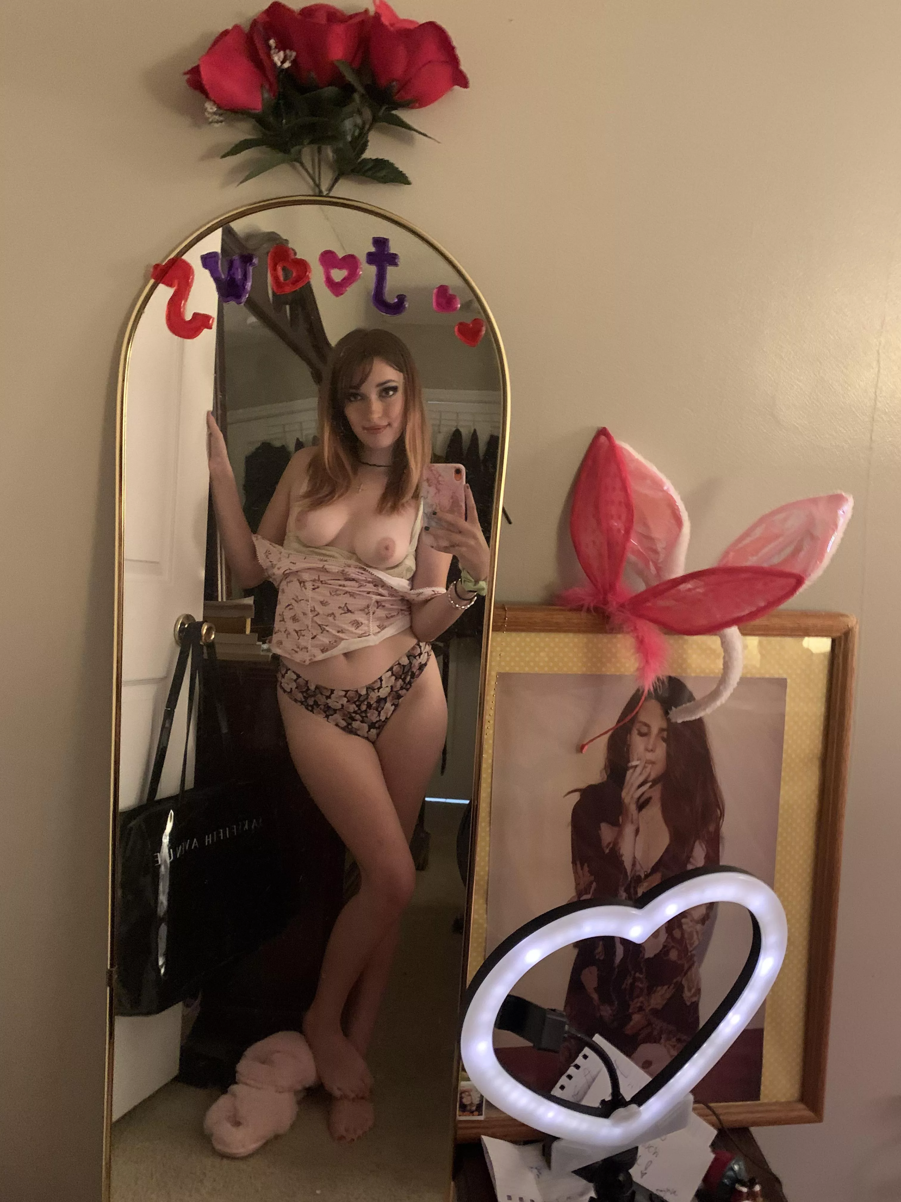 hope ur having a good day today ^_^ posted by thevenho