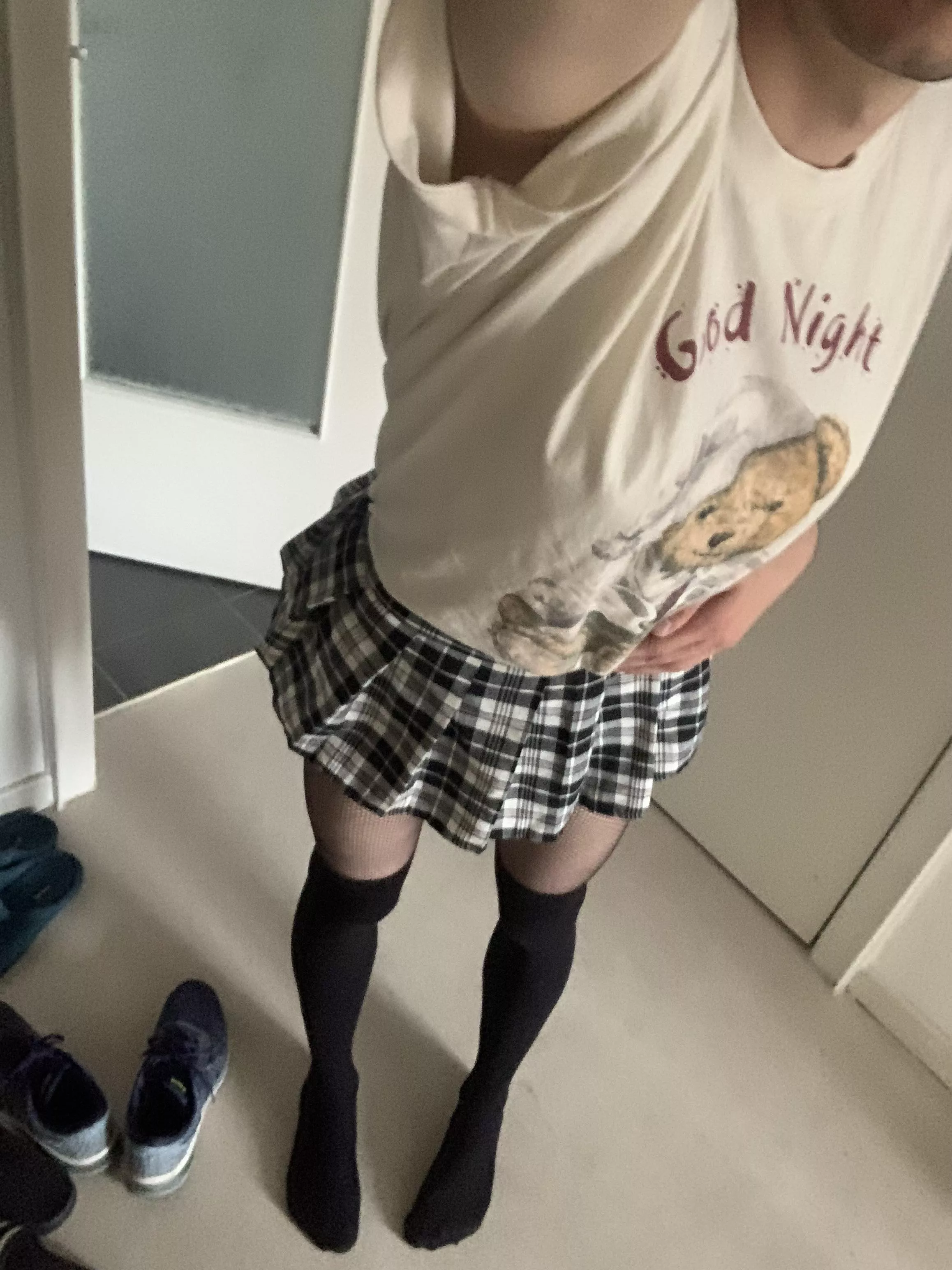 hope yall have a nice day ☺️❤️ posted by Luvv3bug