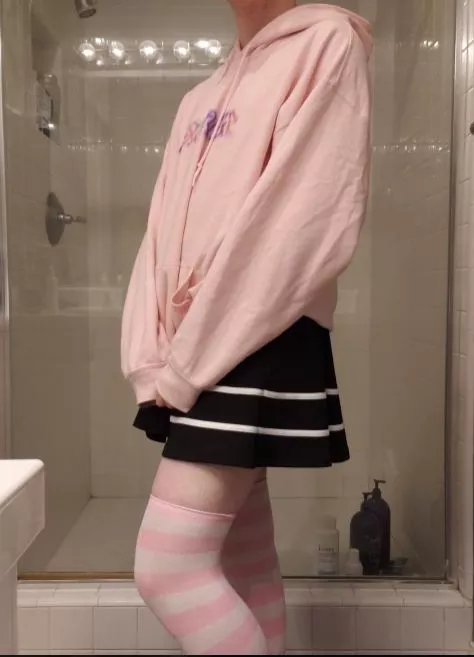 hope you all are having a great friday :) posted by fuckinsale