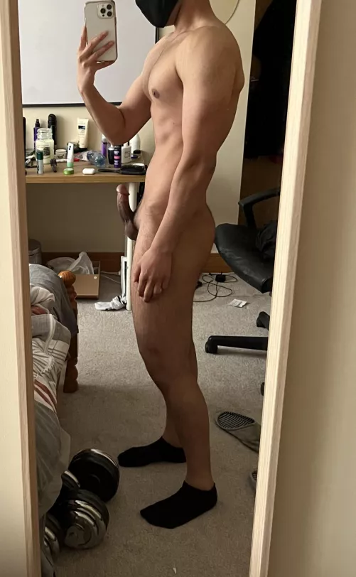 Hope you don’t mind that it points straight up! by MethodSufficient545