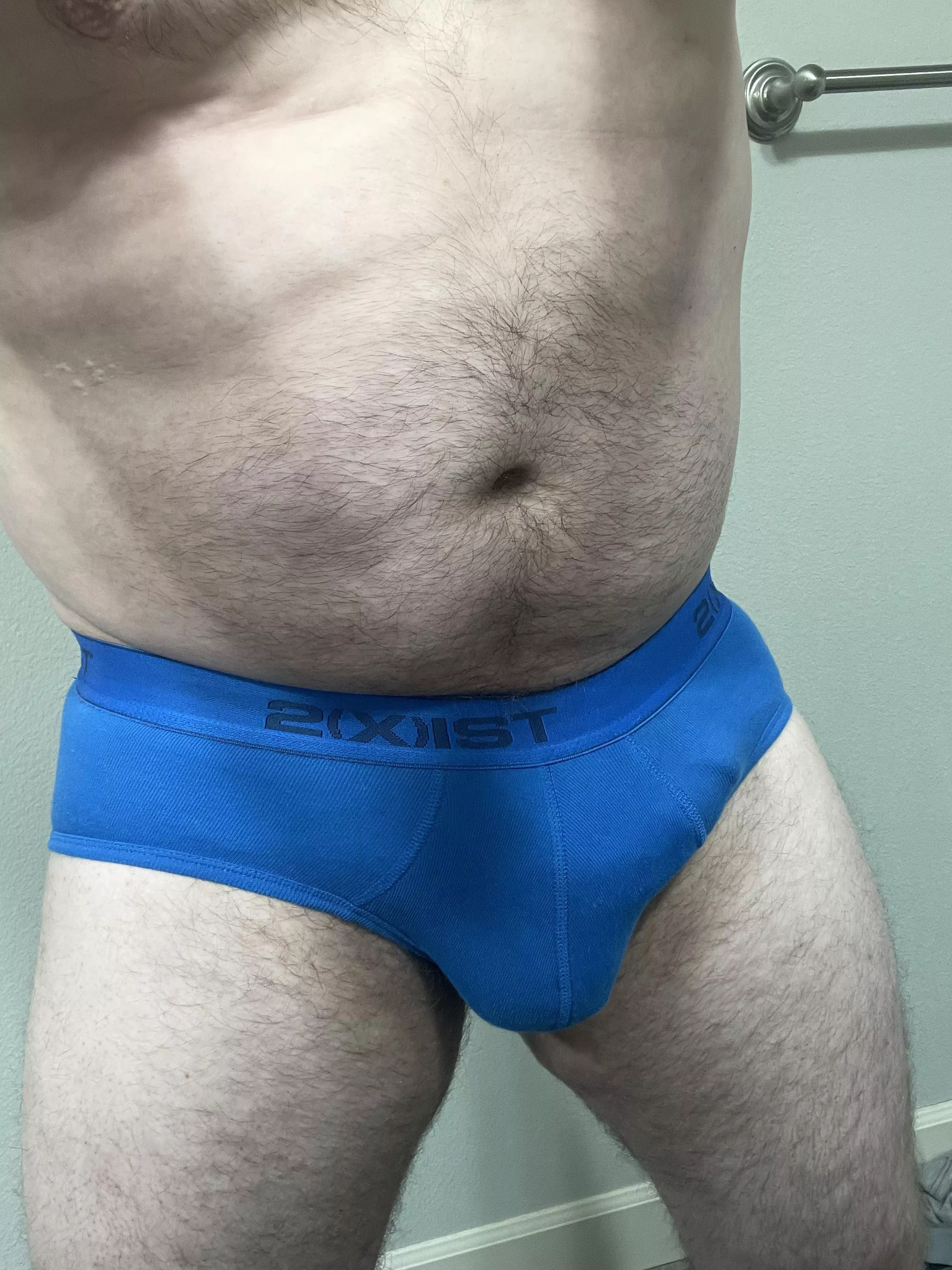 Hope you don’t mind the Dad bod. I promise I’m pretty good with my mouth to make up for it. posted by chuckec