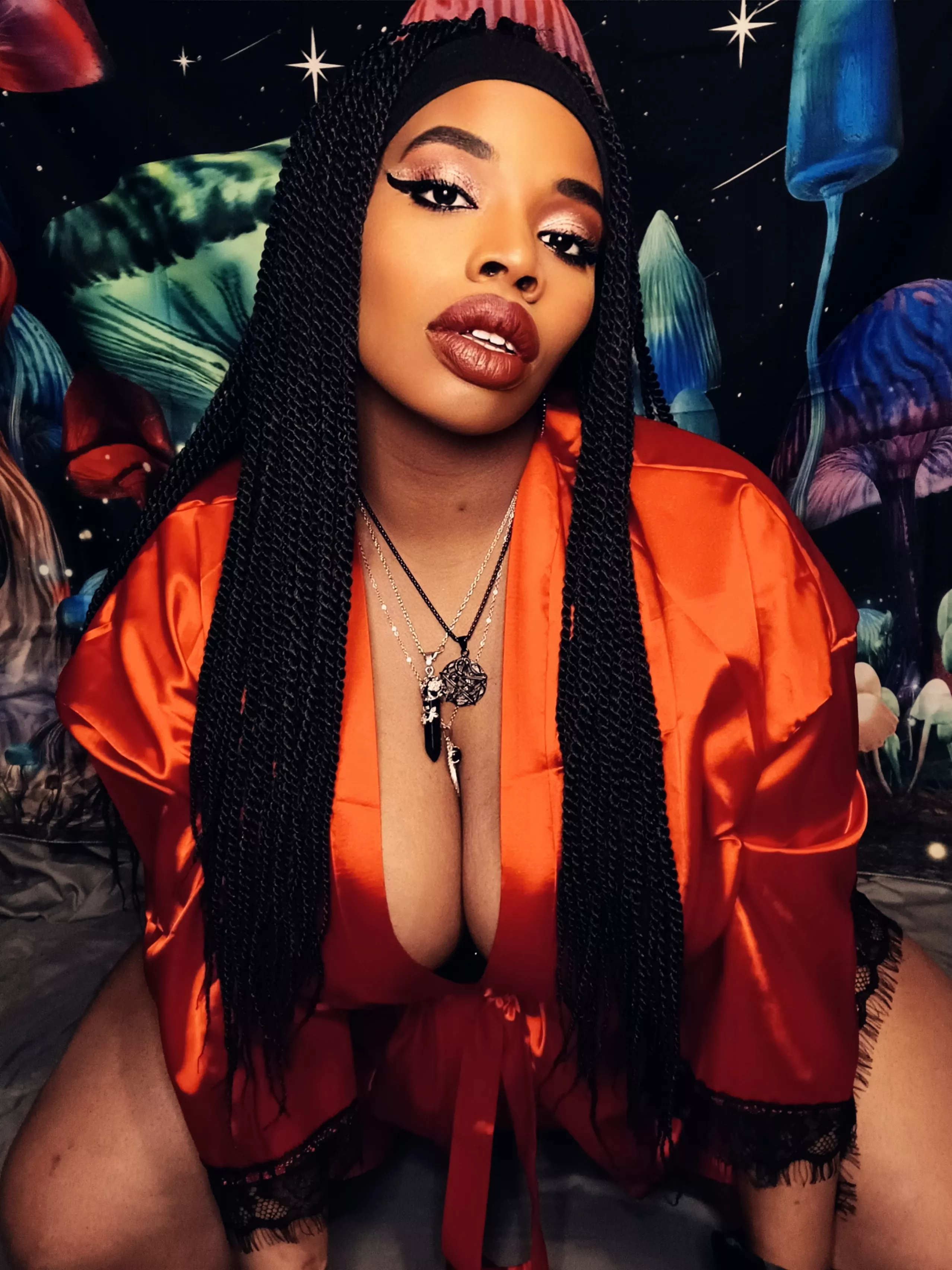 Hope you have a marvelous Monday babe! posted by marroonmercy