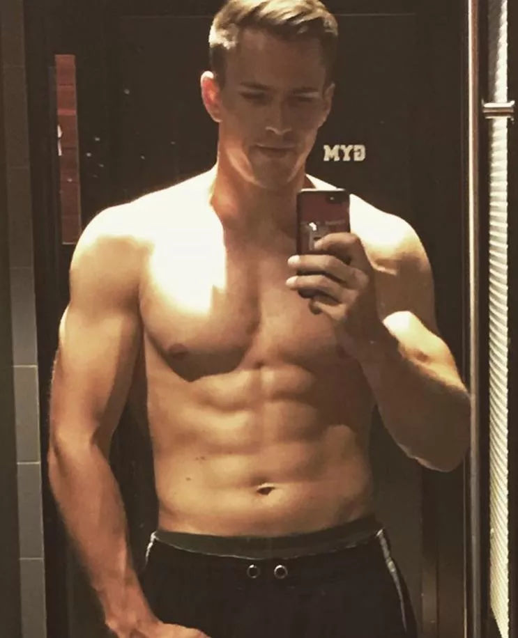 Hope you have a nice day 😘 posted by endlesssummer_95