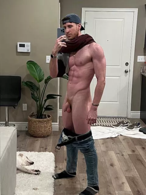 Hope you like your gingers big and muscular 😈 posted by AfterMood4679