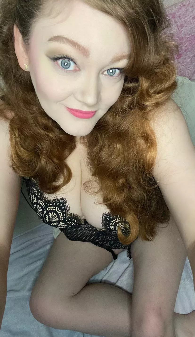 Hope you stop and say hi [f] posted by Toyrobot2285