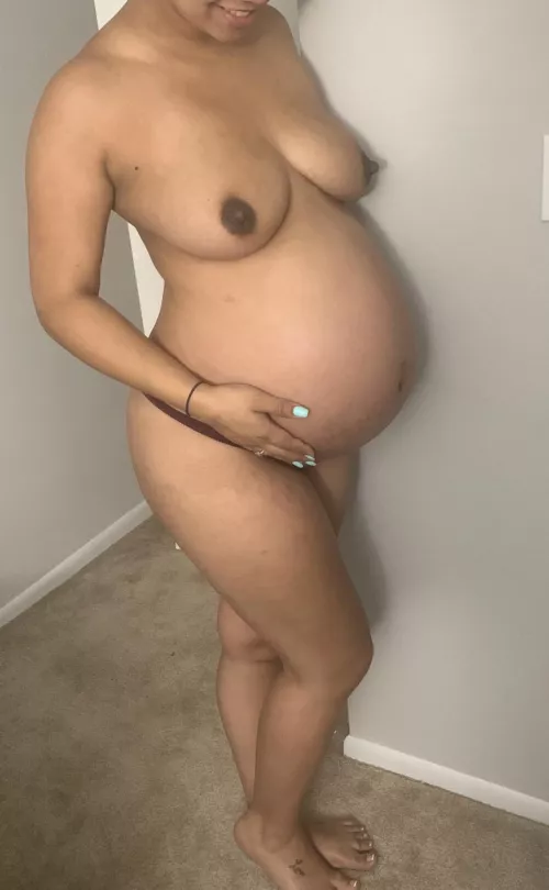 Hope you’re hungry, because I’m a snack by prettypregnant4