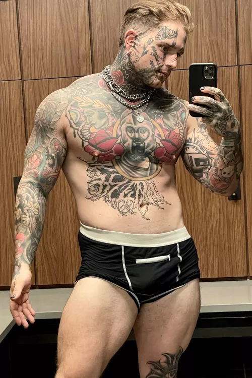 Hopefully I fit the criteria 🥰 by lilscribsx