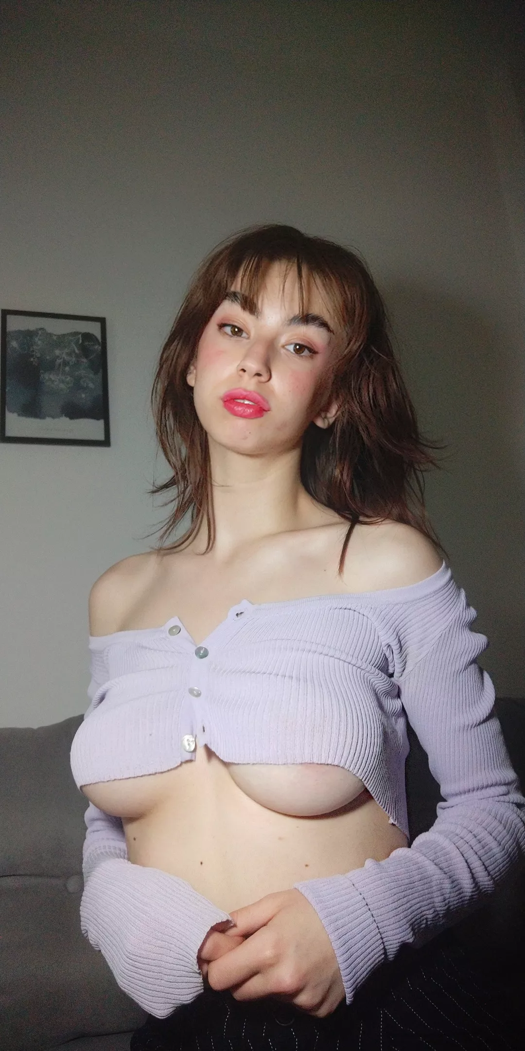 hopefully they won't fall out [Video] posted by ConstanReception