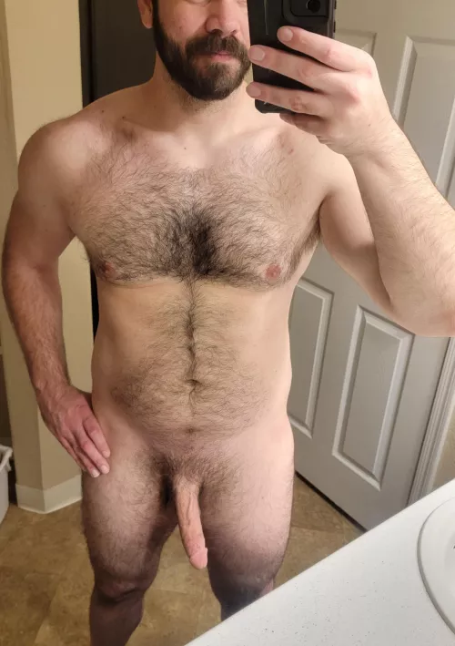 Hopefully your Mondays been good. by hungnhairy69