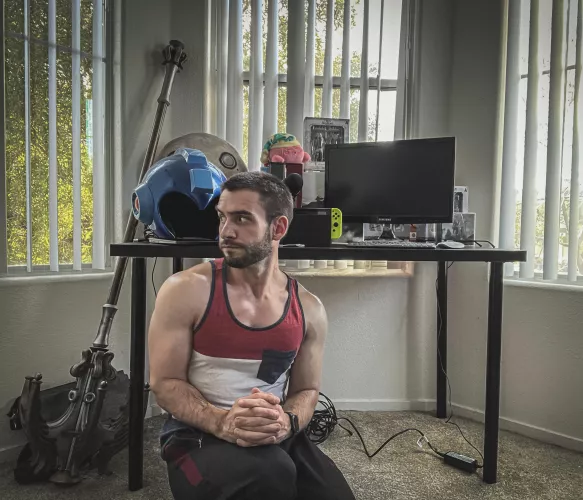 Hoping to start streaming this Friday…(Twitch is Baku_Taru) I am ill prepared. I’ve got quite the shopping list:▫️a monitor that’s *not* from the early 2000’s, ▫️a speaker for it, and ▫️a chair (I forgot I gave my old one away). 😅  by bakutaru