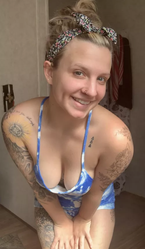 Hoping your day was sunny and 75 by itssbeebaby69