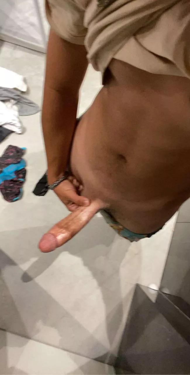 Horny af posted by Huge-Ad3130