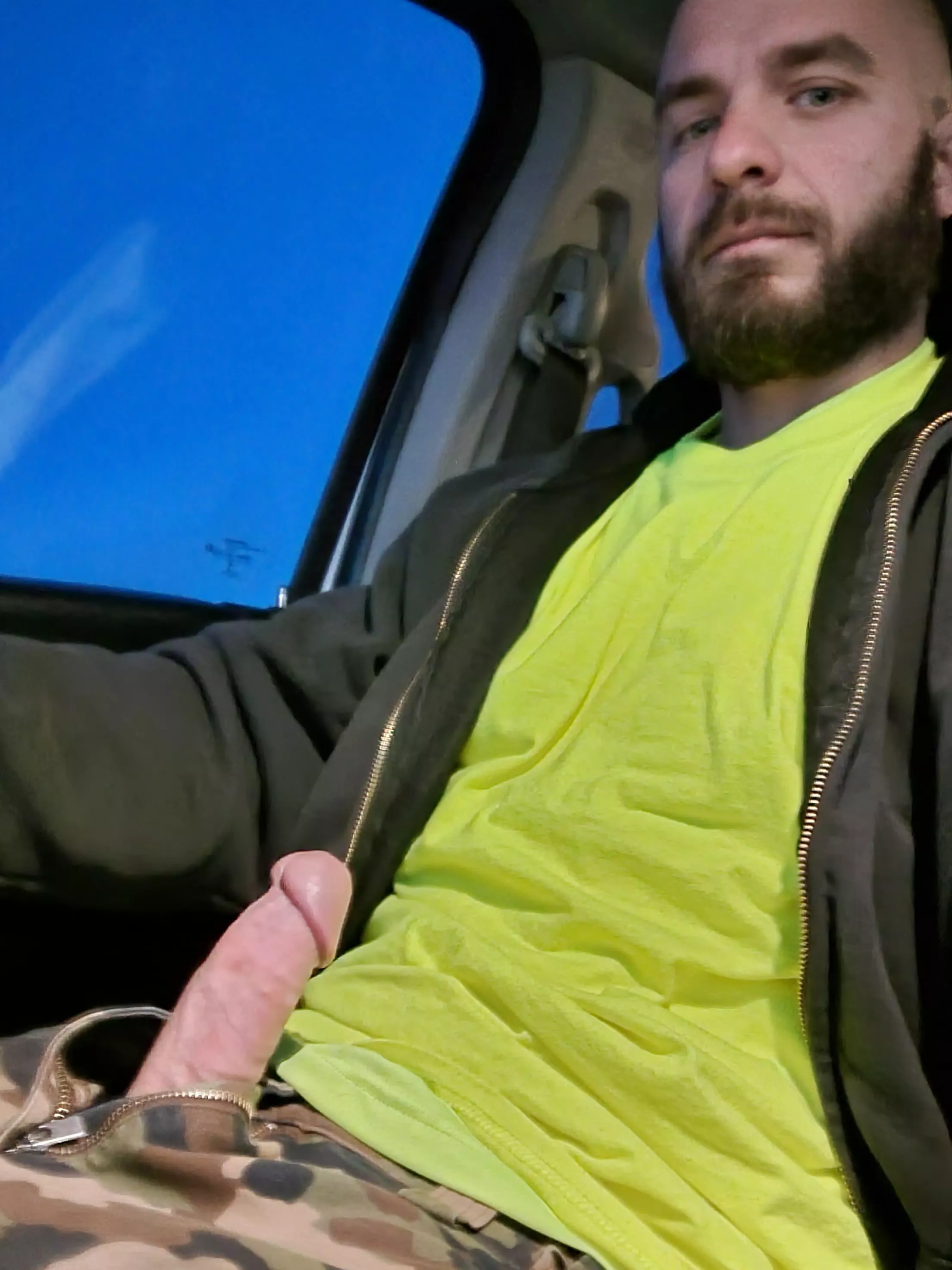 Horny and bored 😈 posted by sinnersarewinners007