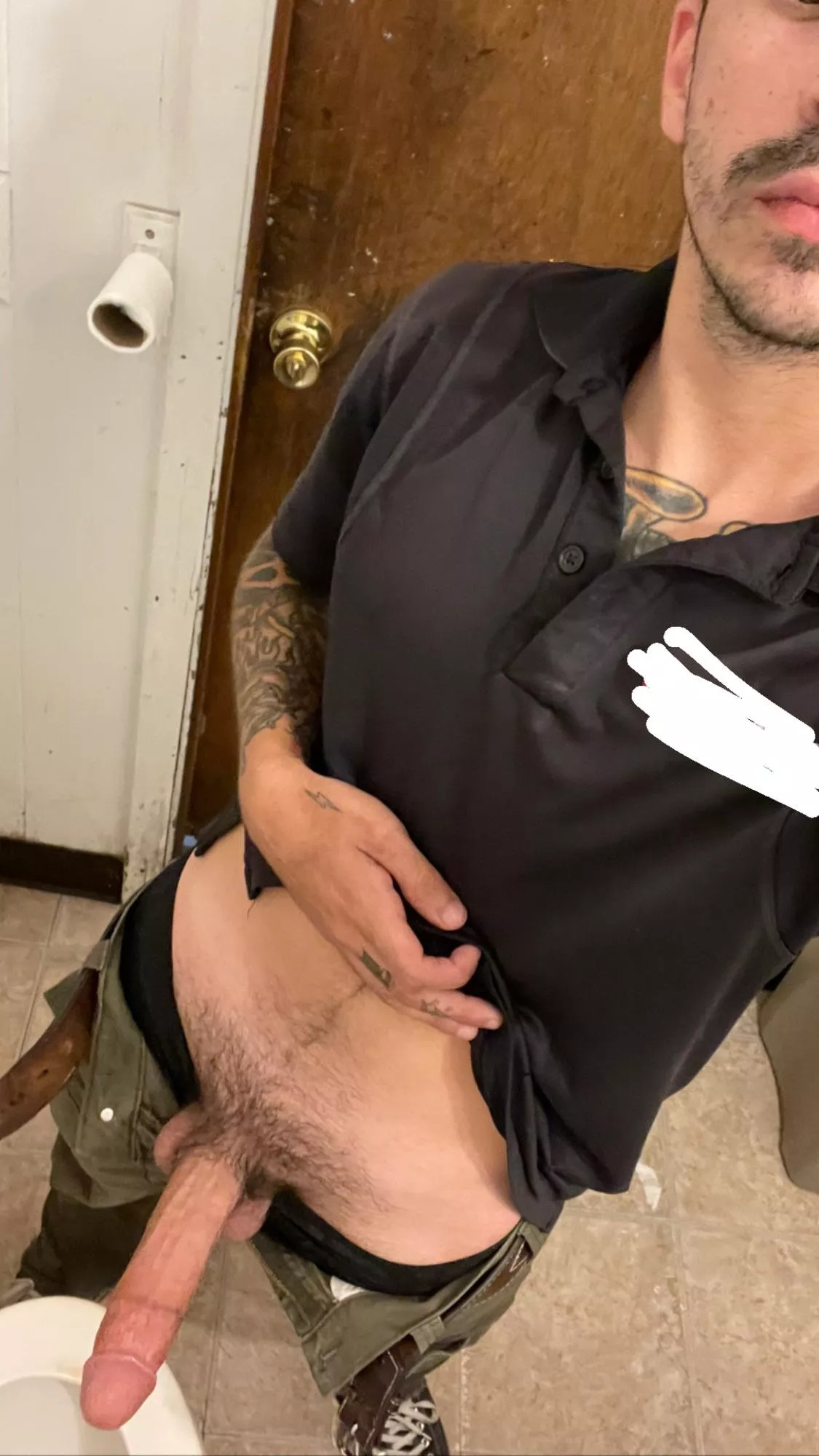 Horny break at work posted by osmosiscones1