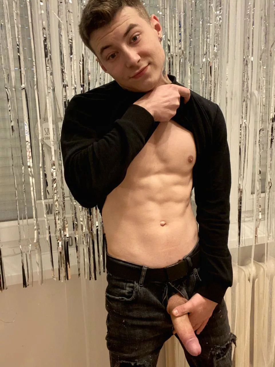 Horny evening. Missing something, maybe you? posted by sweet_twink_boy