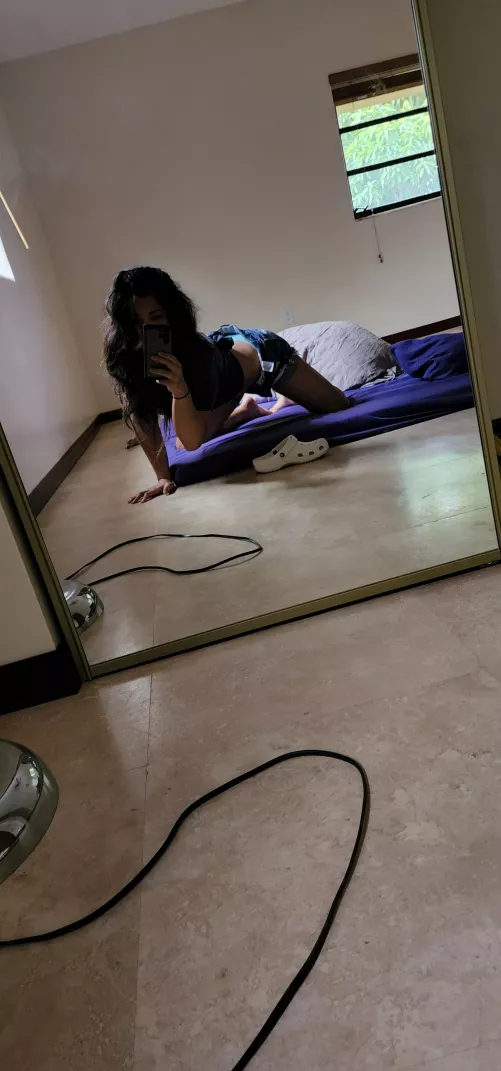 ...horny. I miss my 55 yr old ex. he knew how to make me cum. by tricia92