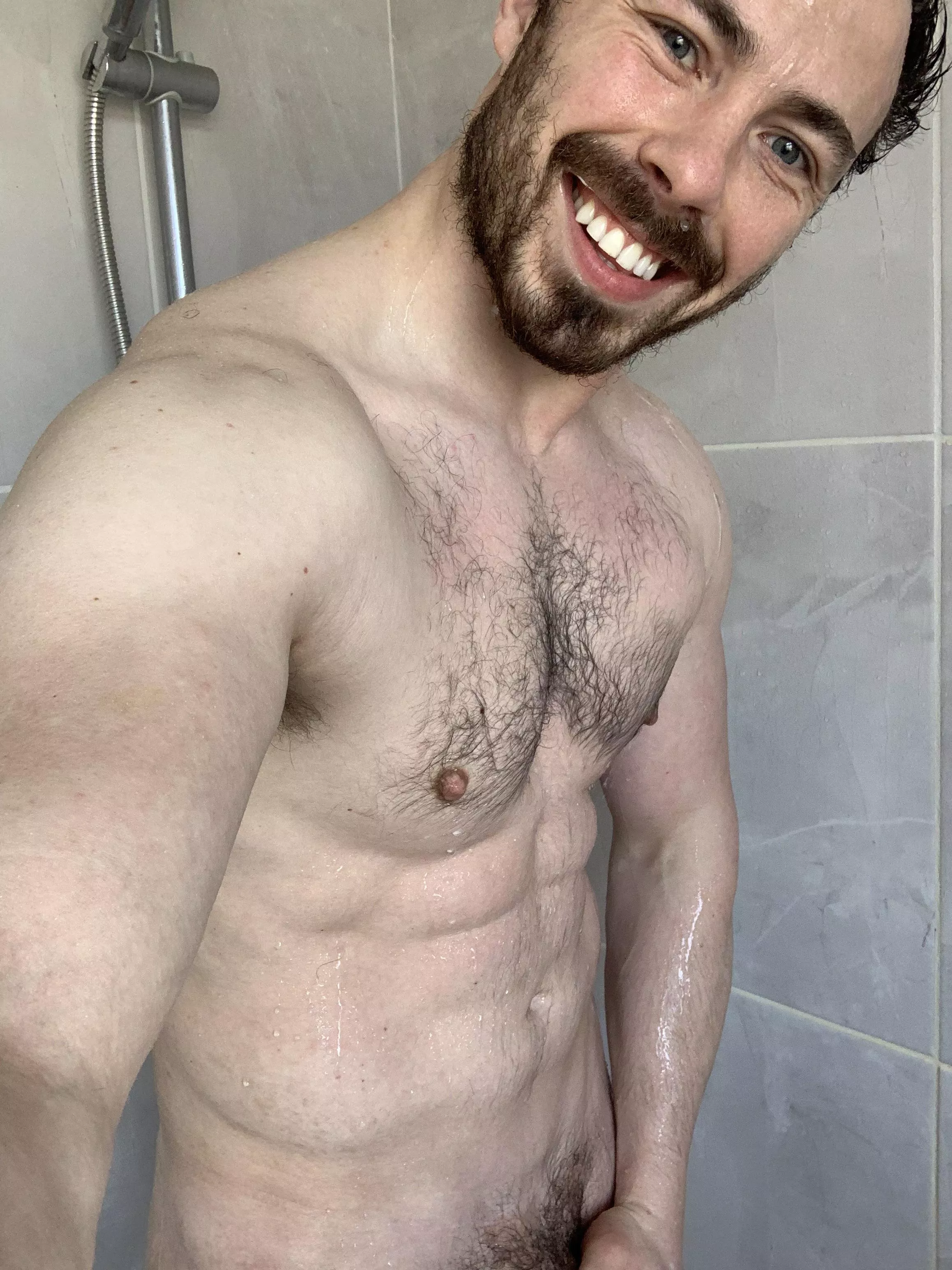 Horny Irish lad,. Any ladies want to chat ? posted by remymartin18