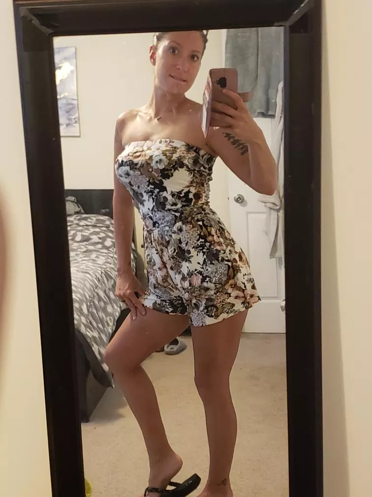 horny looking to chat and trade posted by CauliflowerNegative4