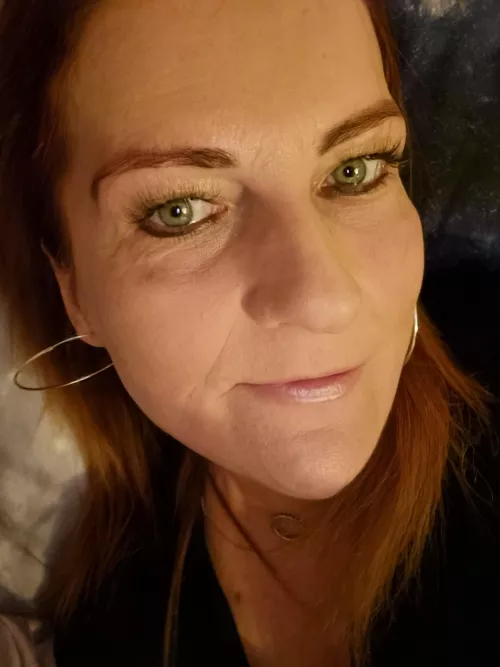 Horny Wife ready to chat and more by gemjam12345